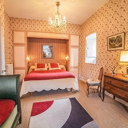 Chateau Sleeps 12 Pool Wifi Feriehus Pouzauges