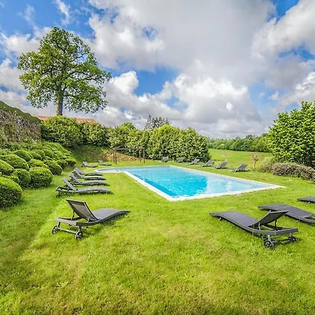 Chateau Sleeps 12 Pool Wifi * Pouzauges
