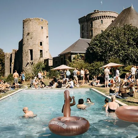 Feriehus Chateau Sleeps 12 Pool Wifi *